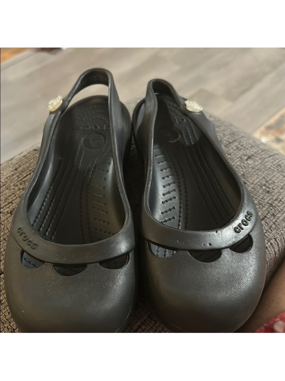 CROCS Size 8 Black Mary Jane Slingback Flats with Pearl Charm